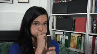 Maria Tries the "Smokin' Hot" Test
