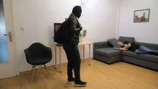 Burglar takes revenge ORDER f