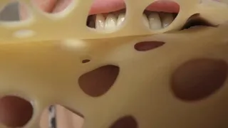 Eat you between the royal cheese