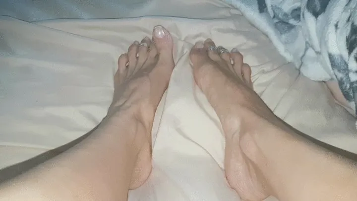 NUDE TOES AND NUDE SHEETS