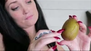 Laura's Sexy Kiwi Claw