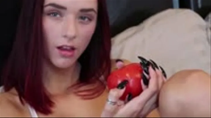 Lexi claws into a Tomato!