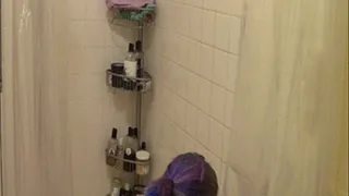 See this punk girl scrub down in her home shower!