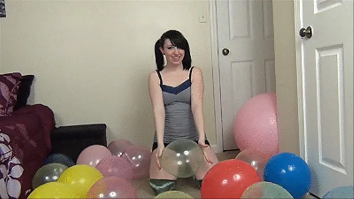 Dakota Pops Her Fun Balloons for You - ANDROID