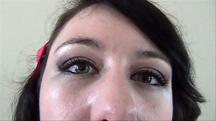 Close Up of Dakota's Eyes - ANDROID