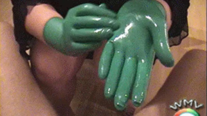 Gynaecological gloves bounced while horny handjob