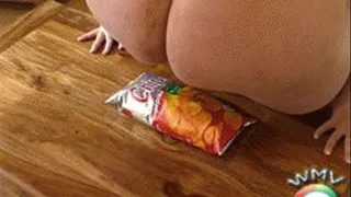 Chips crushing with my ass and then eating