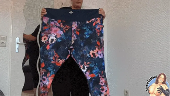 Squeeze into tiny Size 28 ASOS leggings