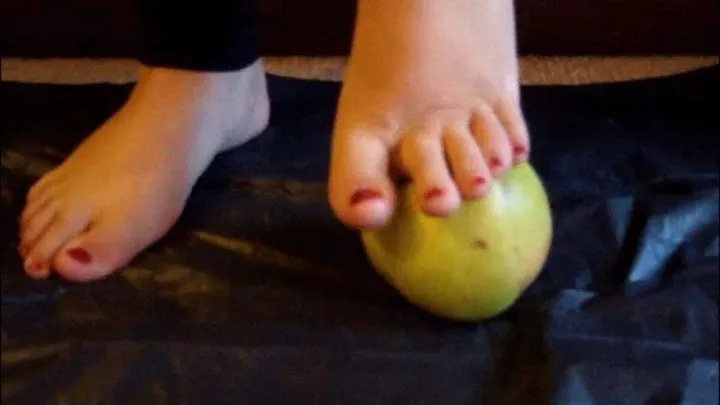 Barefoot Apple Crush