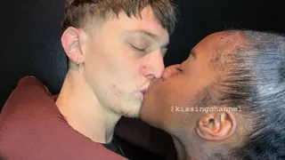 Trip and Twerk Kissing Video 4