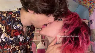 Kyle and Kayla Kissing Video 5