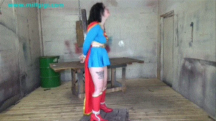 FUCKING & SUCKING ANNIHILATING SUPERGIRL