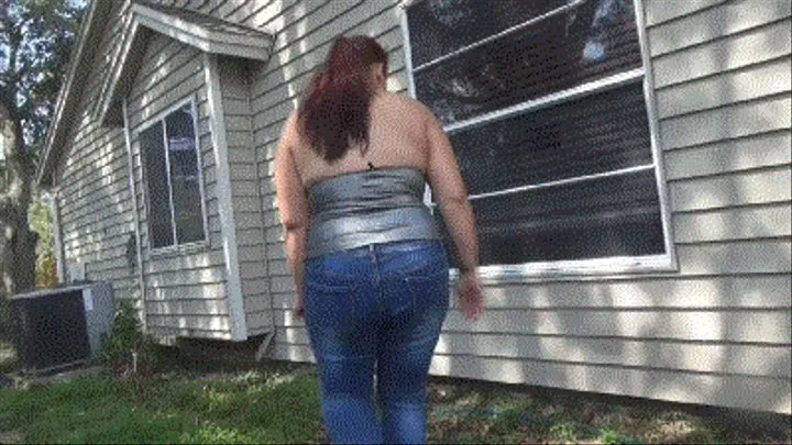 BBW NEIGHBOR GIRL SHOULDN'T HAVE SNOOPED