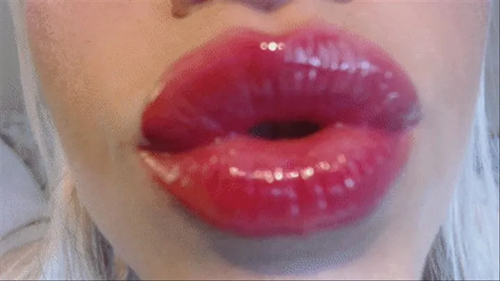 Silky Smooth Glossy Lips