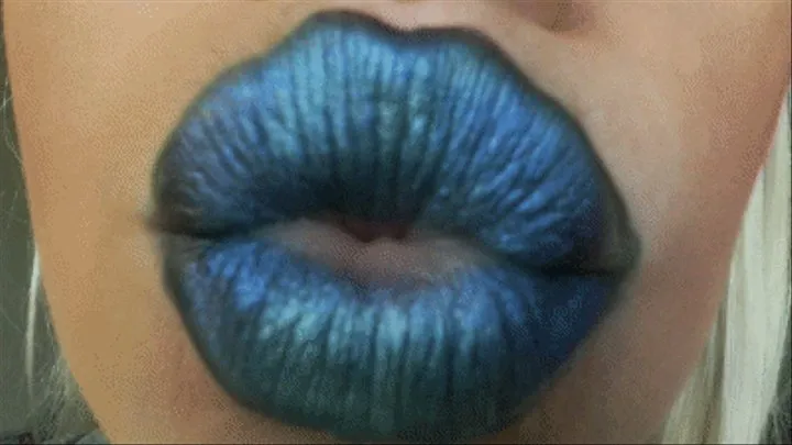 Metallic Blue Lips