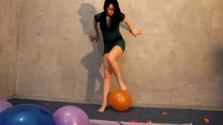 Barefeet crash & pop