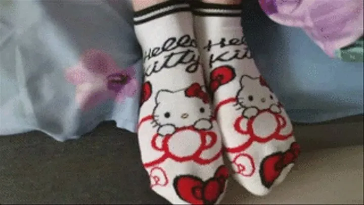 Cum all over my cute socks (jerk off instruction)