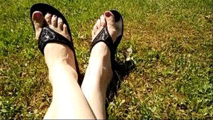 Outdoor foot play