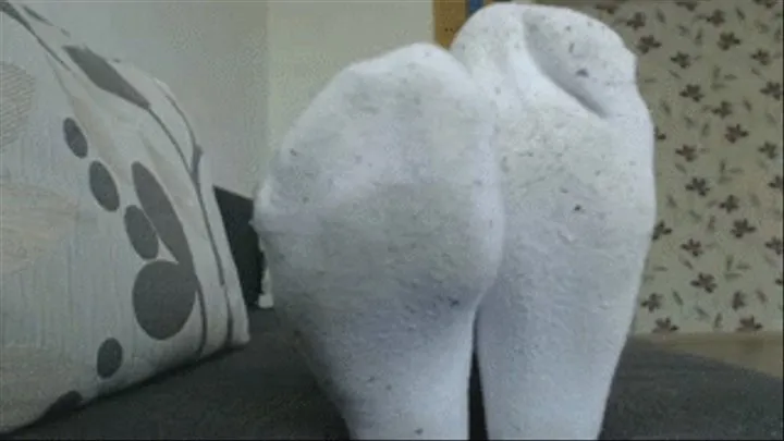 My smelly dirty white socks for you (smell fetish)