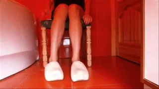 Loud tapping with wooden shoes (legs)