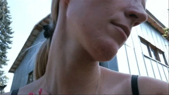 Gorgeous neck *custom*	(smother)