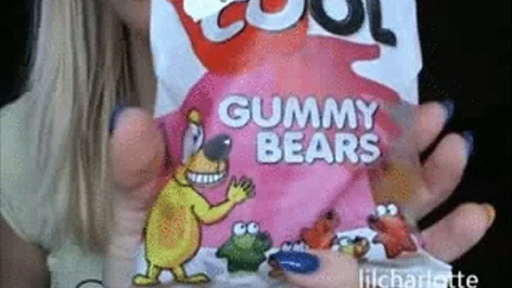 Biting gummy bears