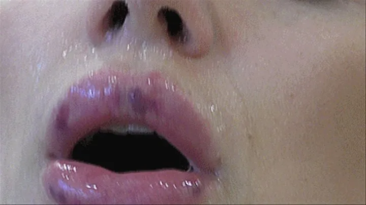 FOAMY LIPS