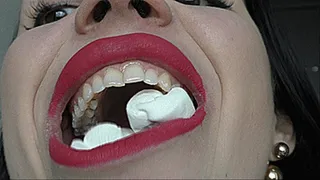 teeth dig in