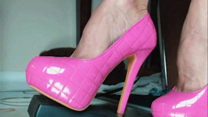 Pink Platform Pedal Pump