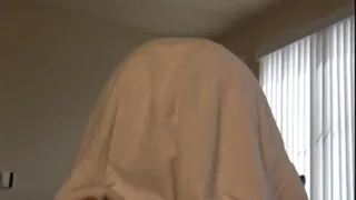 Tricia Towel Peek Ass Shake