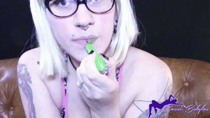 Green lipstick & titty tease