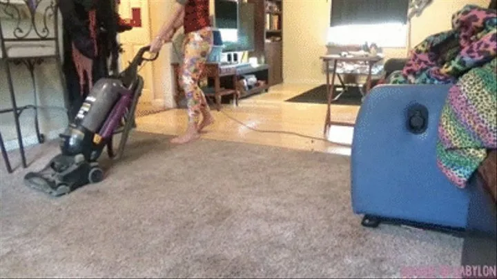 Leggings living room vacuum