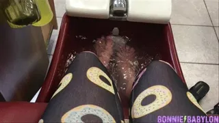 Pampered Bonnie: Public foot soak
