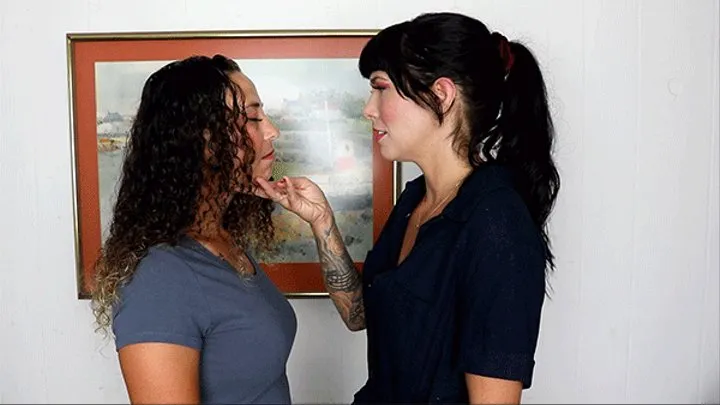 Mesmerizing Nose to Nose Session With Daphney Rose & Violet