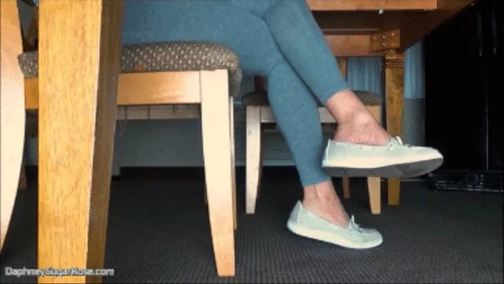 * 854x480p* Canvas Slip On Flats Foot Watching Under A Table