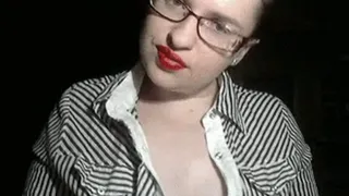 Worship my red juicy lips and round ass and greate body