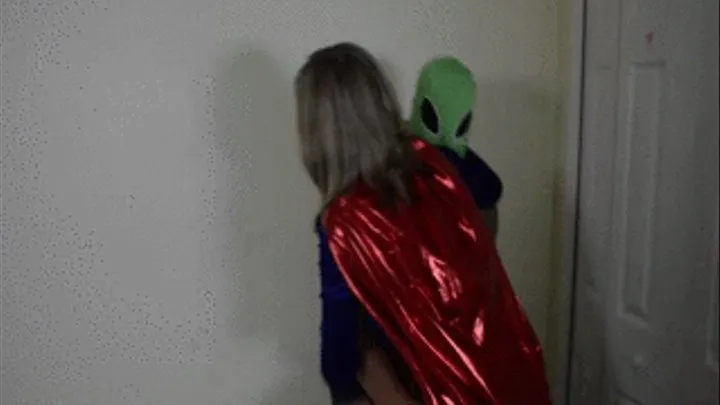 Super Girl Mandy vs. Facelator the Alien