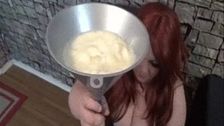 SexySignatureBBW Double Vanilla Milk Shake Funneling!