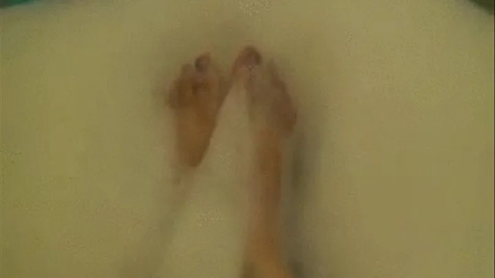 SexySignatureBBW Worship My Fat Feet In The Bathtub!