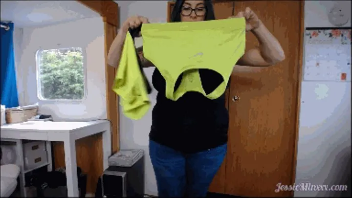 Pregnant Body in Nike Gear