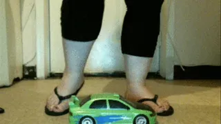 Size 10 feet crush big toy car