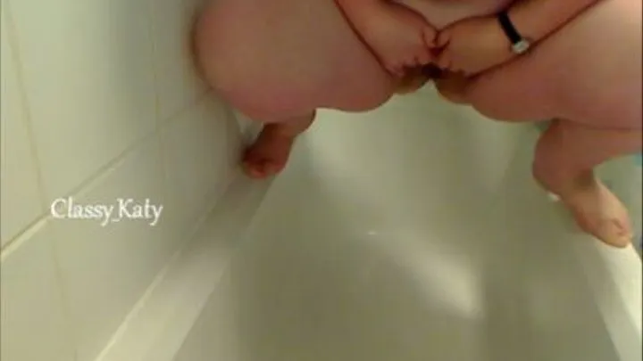 Straddling the bath while releasing my pee! MOV Quicktime