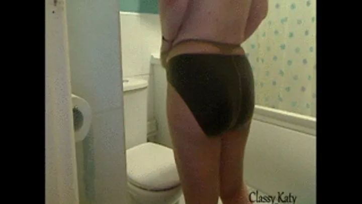 Panties & pantyhouse / tights, stinky no.2 toilet visit & chat.