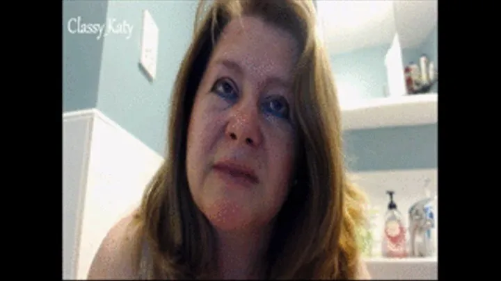 Katy's no.2 face close-up - squishy & noisy. WMV