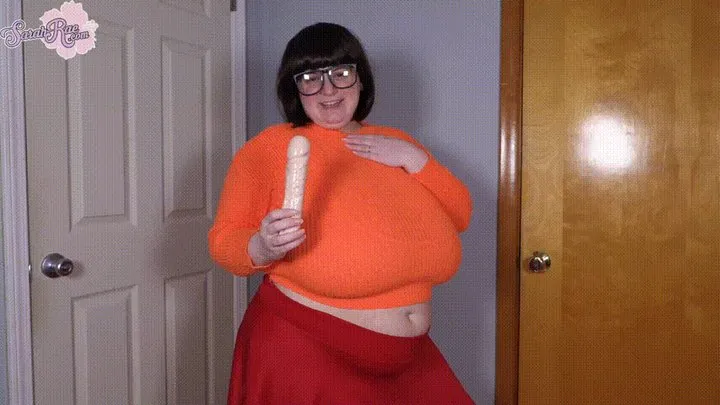 Velma Finds A Dildo