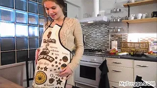 Pregnant Young Alexa Can't Eat Until She Cums!