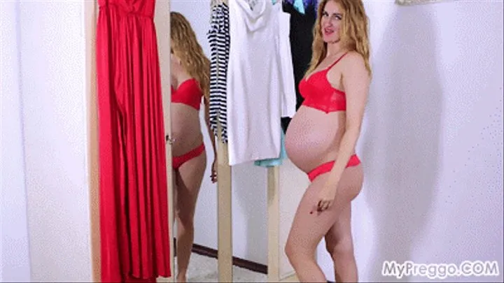 Pregnant Kate Tries to Find a Dress that Fits!