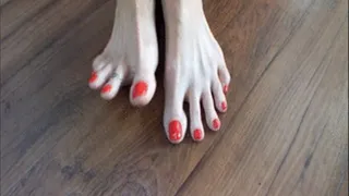 Long toe wiggles with sole peeks underneath