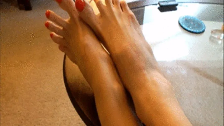 Size 11 high arches show off long toe wiggles and veins