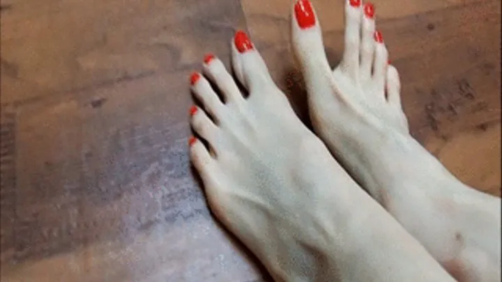 Long toes red toenails wiggle